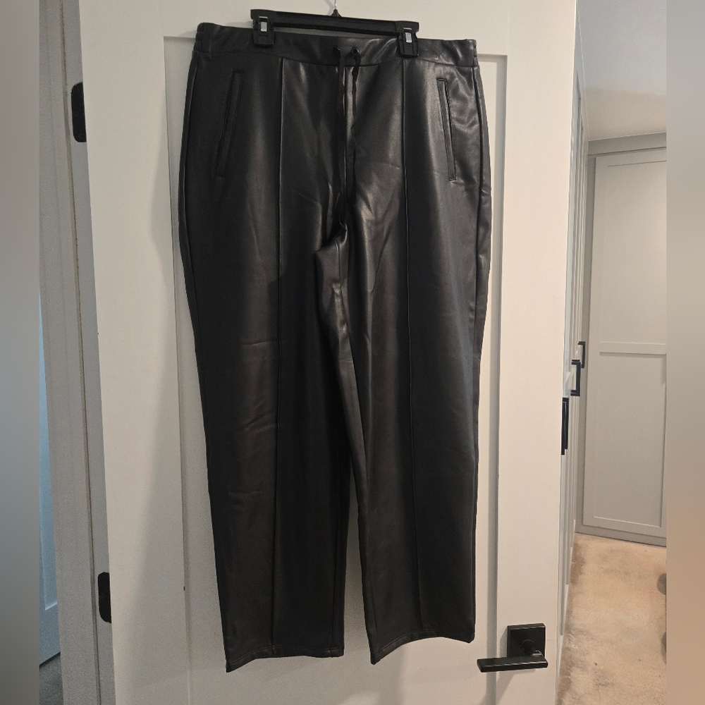 Simply Vera Wang Leather Look Ankle Pants w/Drawstring & Pockets In Front